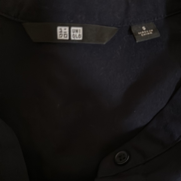 Uniqlo 3/4 button down shirt - Picture 3 of 3